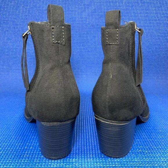 OLD NAVY Women`s Size 9 Black Jack Clean Zip Mid Booties 260/83 - Picture 4 of 7